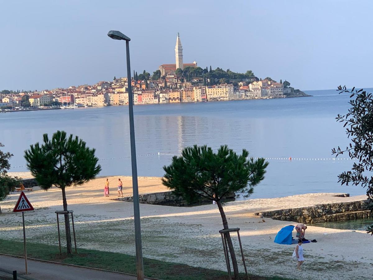 Harmonia Mobile Home Rovinj Eksteriør billede