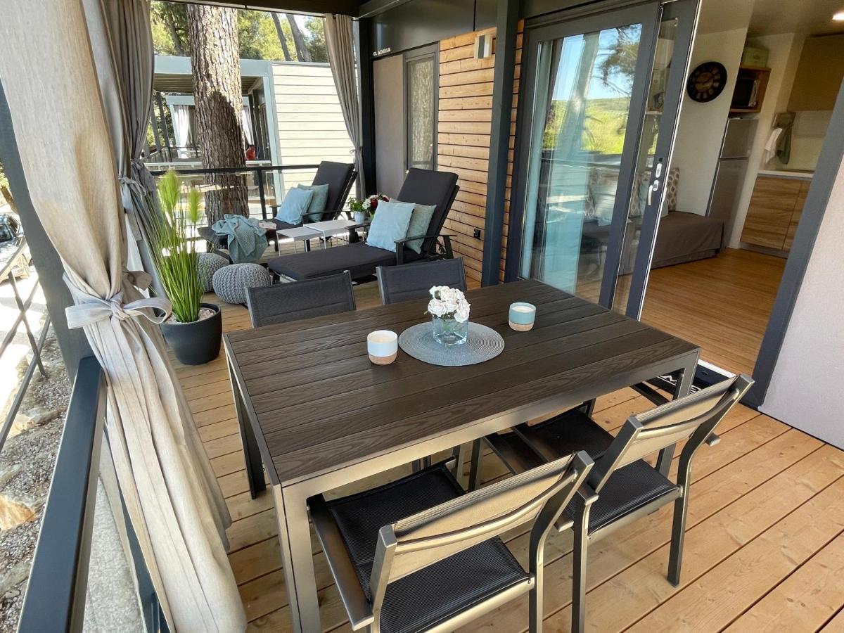 Harmonia Mobile Home Rovinj Eksteriør billede