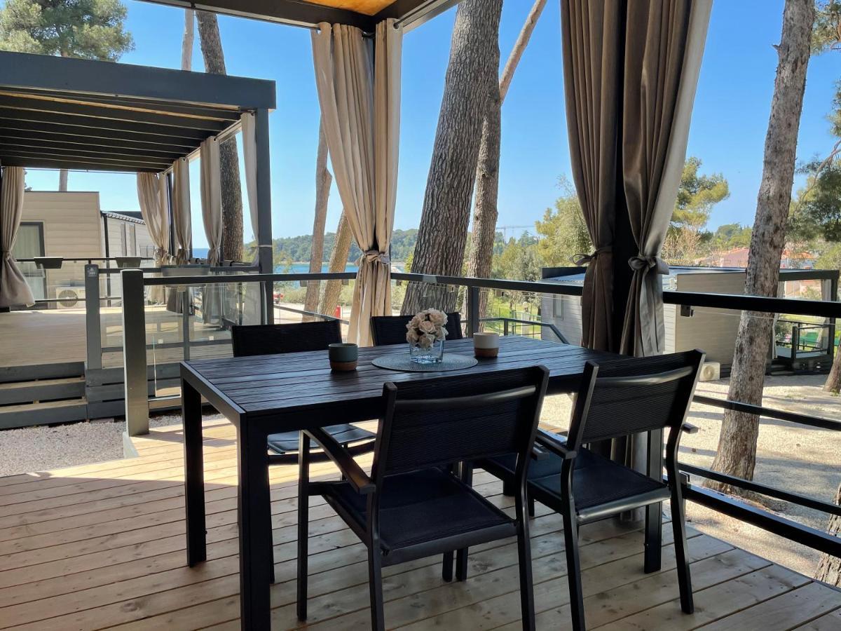 Harmonia Mobile Home Rovinj Eksteriør billede
