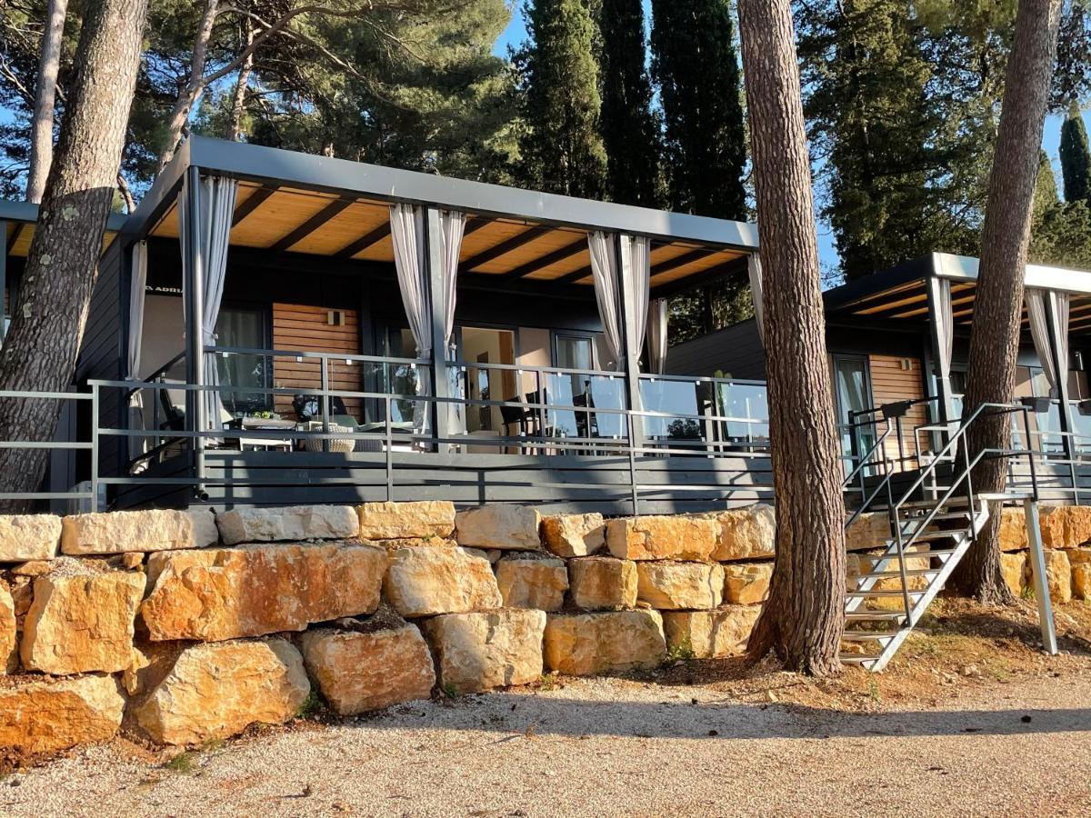 Harmonia Mobile Home Rovinj Eksteriør billede